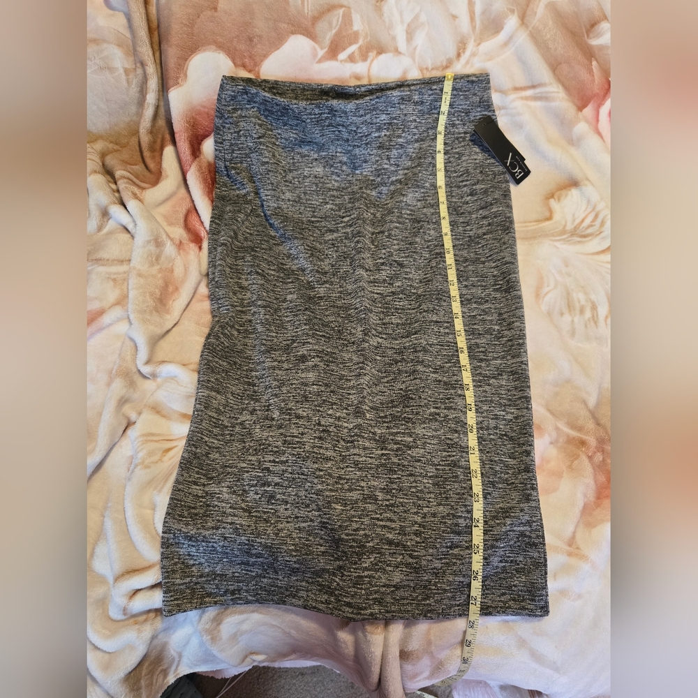 NWT BCX Size Large Gray Marbled Pencil Skirt with Slit in back
